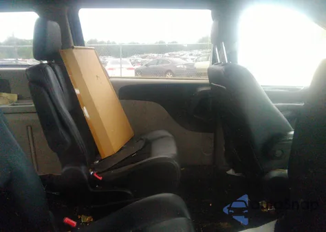 2017 Dodge Grand Caravan Sxt from USA, damaged, VIN 2C4RDGCG9HR807552